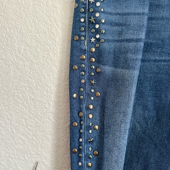 Seven7| Girlfriend Jeweled Star Stud Jeans| Size 10 - Picture 5 of 9